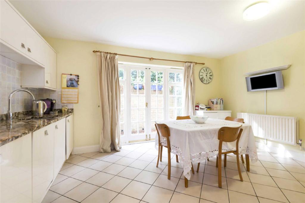 Andover Place, Maida Vale, London, NW6 3 bed house £4,117 pcm (£950 pw)