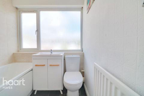 21 Waylands, Hayes, UB3 2QU