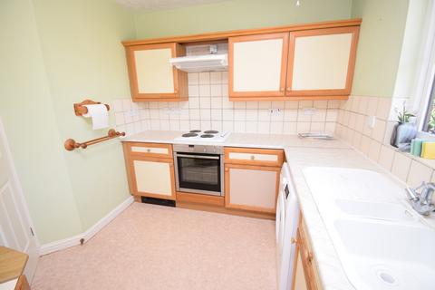 2 bedroom semi-detached bungalow for sale - Henley Close, Saxmundham