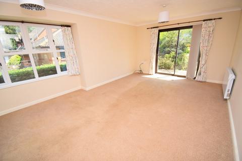 2 bedroom semi-detached bungalow for sale - Henley Close, Saxmundham