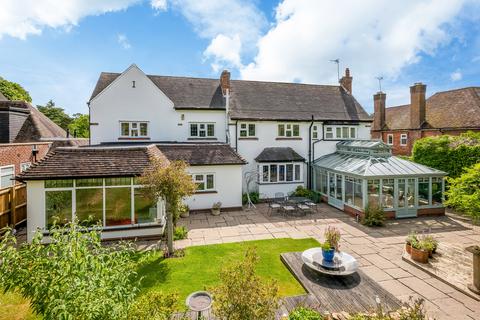 20 Blythe Way, Solihull, B91 3EY
