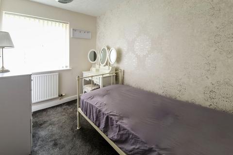 30 Buttercup Drive, Oldham, OL4 2QS