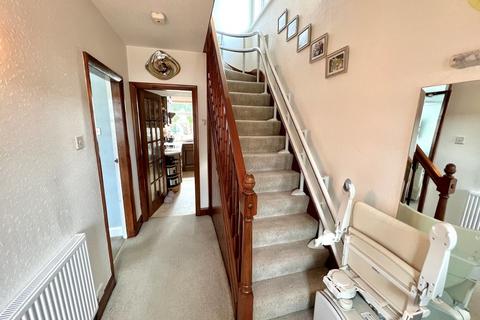 45 Haslucks Croft, Shirley, Solihull, B90 2EQ