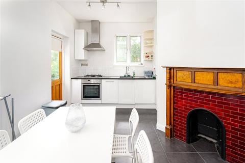 3 bedroom apartment for sale, Wrentham Avenue, Kensal Rise, London, NW10