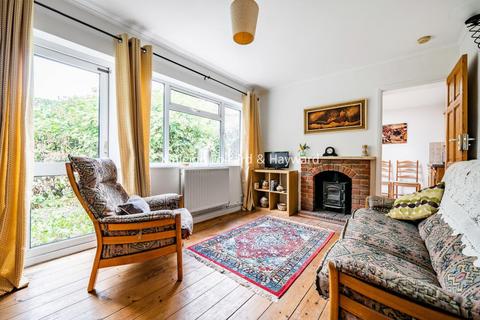 2 bedroom detached house for sale, Lytton Avenue, Palmers Green