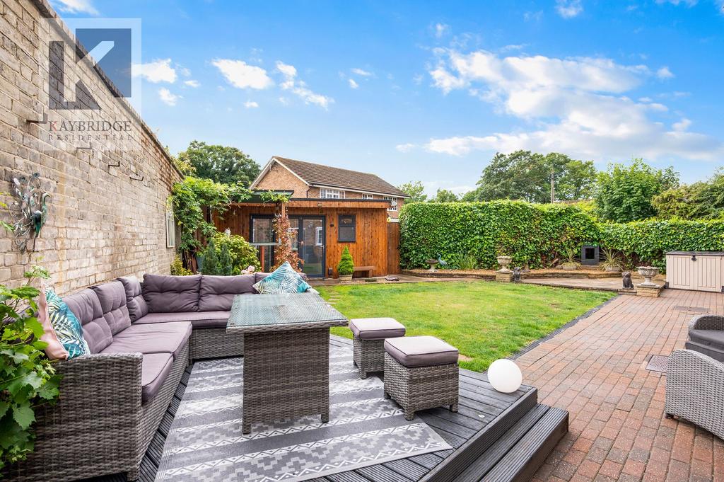 Chatsfield, Epsom - KT17