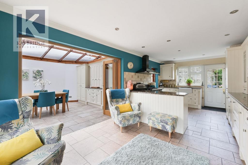 Chatsfield, Epsom - KT17