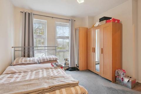 2 bedroom apartment to rent, Grange Road, Bermondsey