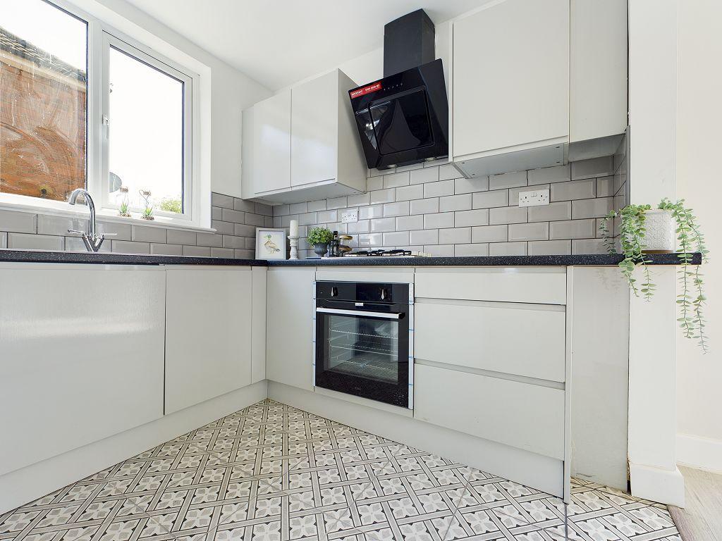 Kirkland Road, Leicester, LE3 2JP 3 bed semidetached house £1,200