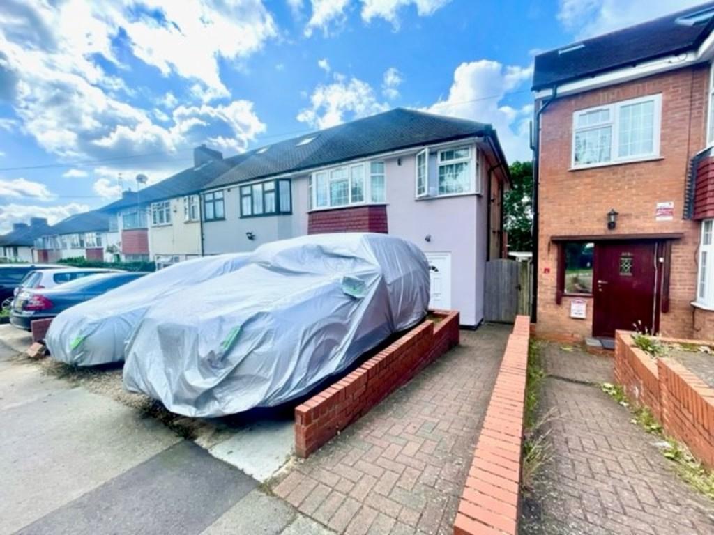 Long Elmes, Harrow 4 bed end of terrace house for sale £599,999