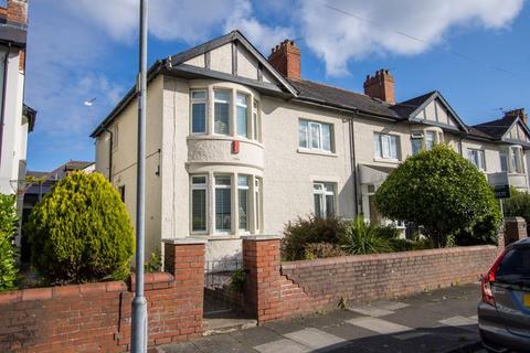 4 bedroom end of terrace house for sale, Baron Road, Penarth