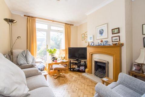 4 bedroom end of terrace house for sale, Baron Road, Penarth