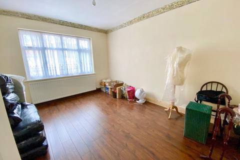 42 Martin Dene, Bexleyheath, DA6 8NA