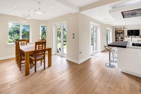 11 Beech Close, Sutton Coldfield, B75 5GA