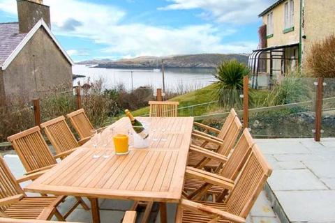 5 bedroom semi-detached house for sale, Cemaes Bay, Isle of Anglesey