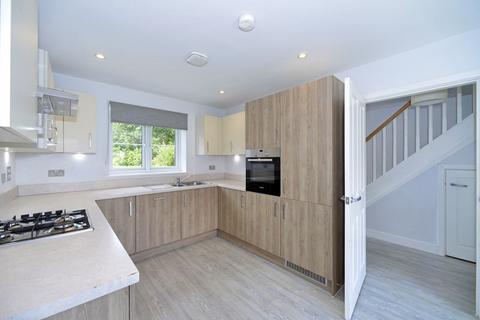 3 bedroom detached house for sale - Meadow Lane, Cranleigh