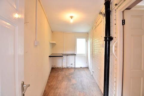 14 Brookside Avenue, Birmingham, B13 0TJ