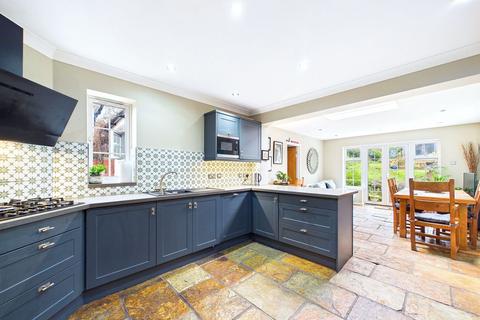 3 bedroom semi-detached house for sale, Kingswood Road, Tadworth