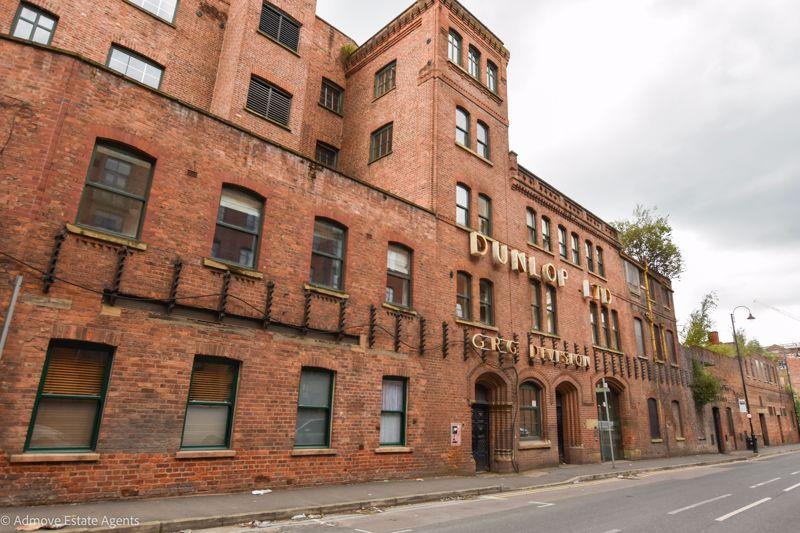 Macintosh Mills, Cambridge Street, Manchester, M1 2 bed apartment £