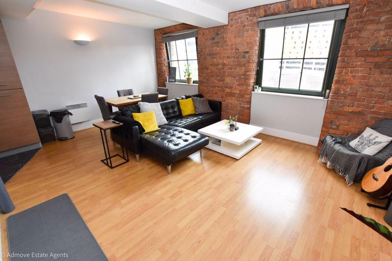 Macintosh Mills, Cambridge Street, Manchester, M1 2 bed apartment £