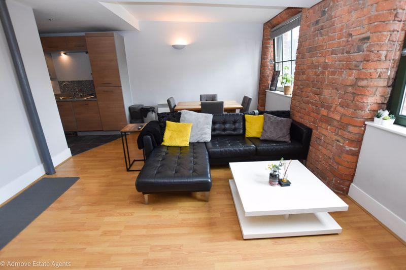 Macintosh Mills, Cambridge Street, Manchester, M1 2 bed apartment £