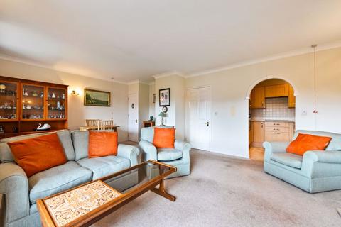 1 bedroom flat for sale, Worcester Court, Salisbury Road, Worcester Park
