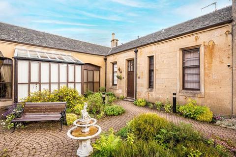 33 Banchory Road, Wishaw, ML2 7YX