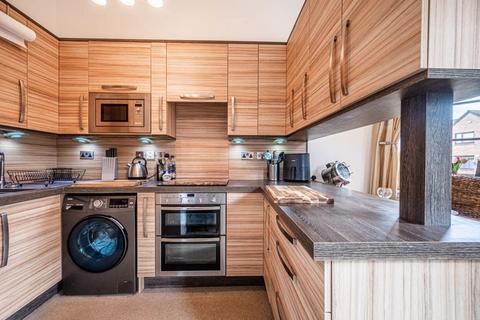 33 Banchory Road, Wishaw, ML2 7YX