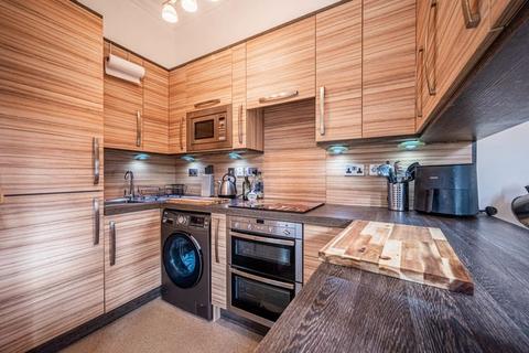 33 Banchory Road, Wishaw, ML2 7YX
