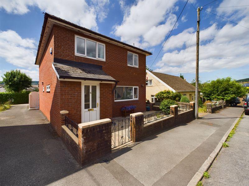 Albert Road, Abergavenny 3 bed detached house for sale £425,000