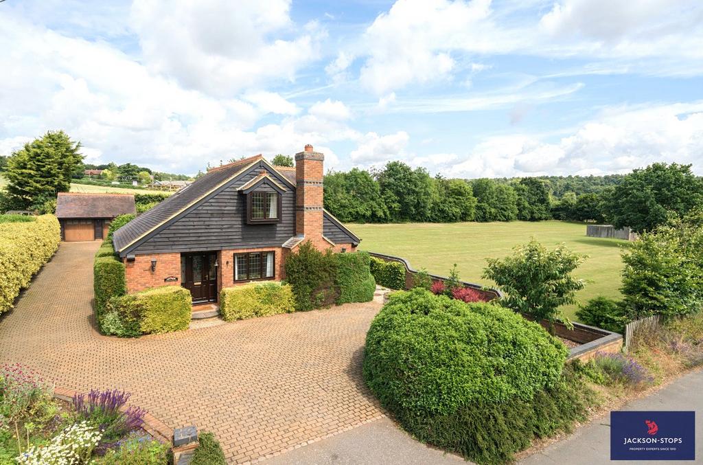 Water End Road, Maulden, Bedfordshire, MK45 3 bed detached house for sale £985,000