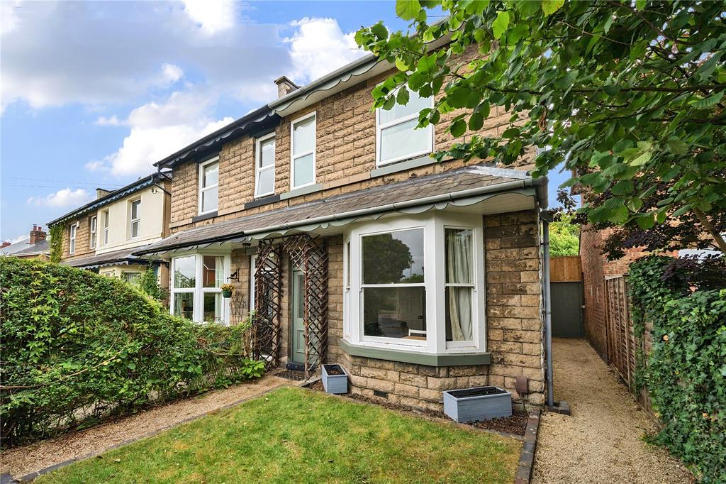 Rowanfield Road, Cheltenham, GL51 3 bed semidetached house for sale £399,950