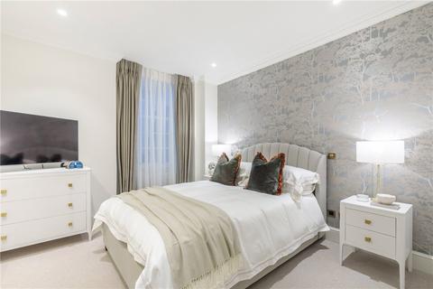 3 bedroom maisonette to rent, Wimpole Street, Marylebone, London, W1G