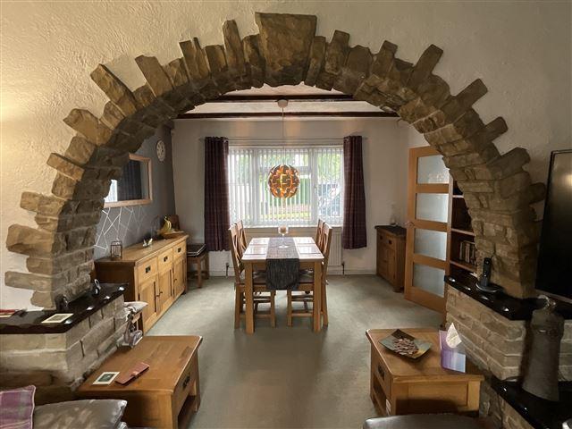 Living room/dining room