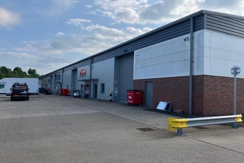 Retail property (out of town) to rent, Unit 20, Great Western Business Park, Tolladine Road, Worcester, Worcestershire, WR4 9GN