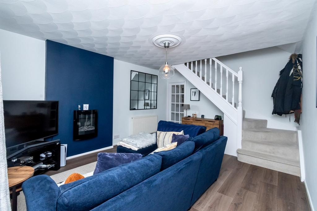 Tweedsmuir Close, Fearnhead... 2 bed mews £170,000