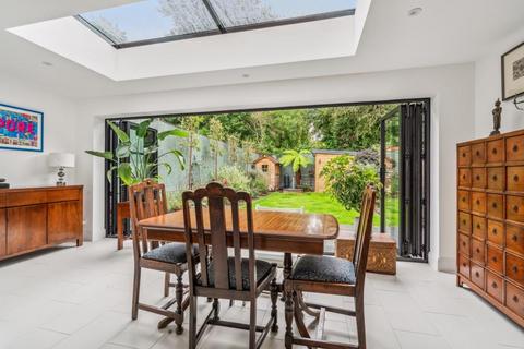 49 Highover Park, Amersham, HP7 0BP
