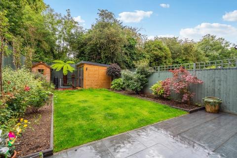 49 Highover Park, Amersham, HP7 0BP