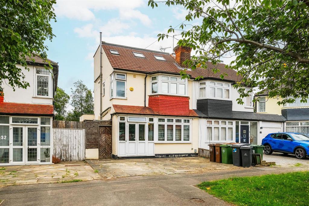 Harold Road, Chingford 4 bed house for sale £630,000