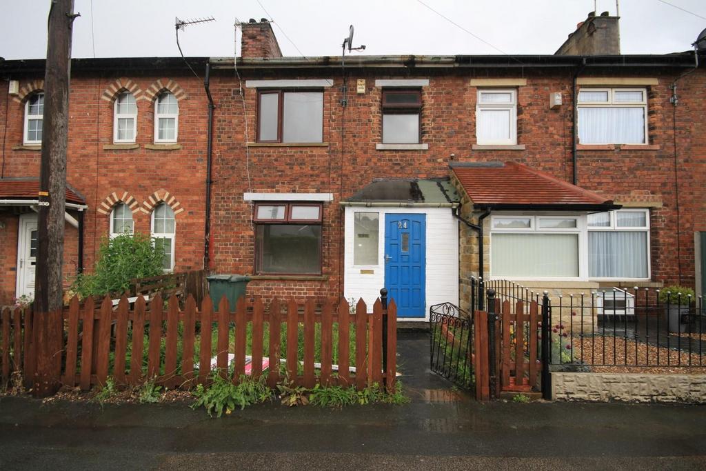 Midland Terrace, Canal Road, Bradford 2 bed terraced house for sale £