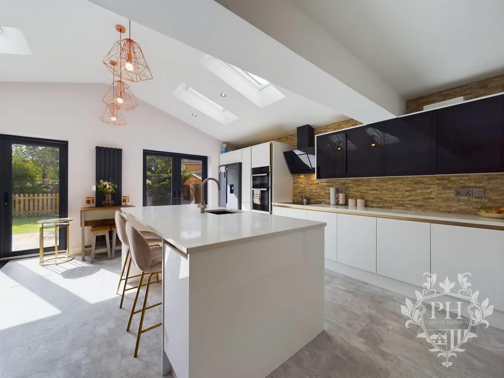 Dalton Court, Redcar 3 bed detached house £249,995