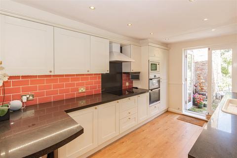 56 Bexley Lane, Crayford, Dartford, DA1 4DD