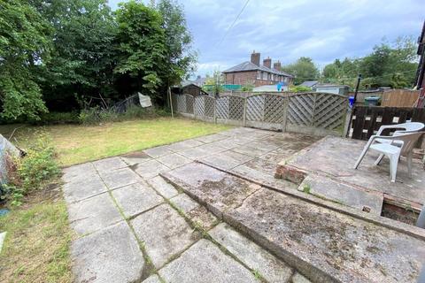 18 Coppice Drive, Manchester, M22 4DT