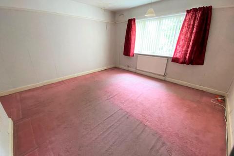 18 Coppice Drive, Manchester, M22 4DT
