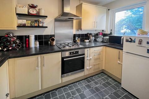 56 Fredas Grove, Harborne, Birmingham, B17 0SY