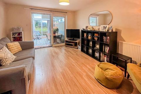 56 Fredas Grove, Harborne, Birmingham, B17 0SY