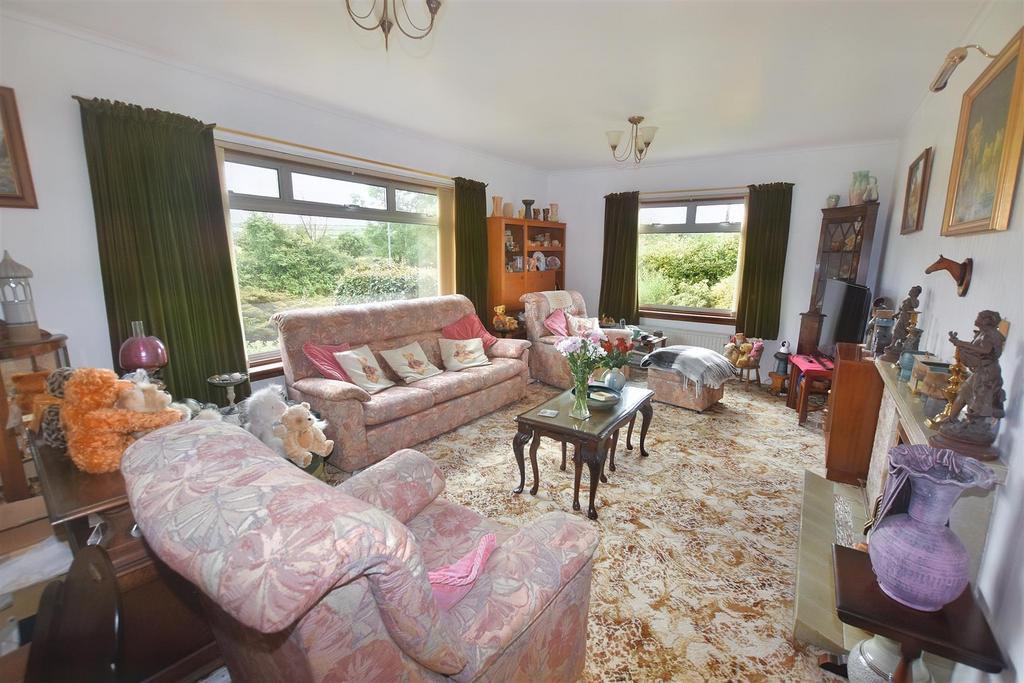 Treskerby, Redruth 3 bed detached bungalow £395,000