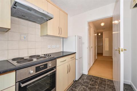 22 Bentall Place, Andover, SP10 2JA