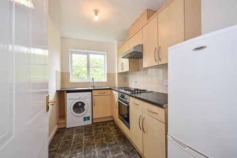 22 Bentall Place, Andover, SP10 2JA