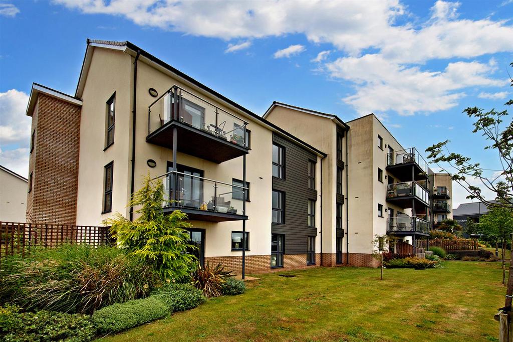 Hamilton House, Charlton Boulevard, Patchway Bristol 2 bed apartment